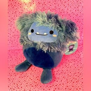 Squishmallows 8 inch Dani the Navy Blue Bigfoot NWT